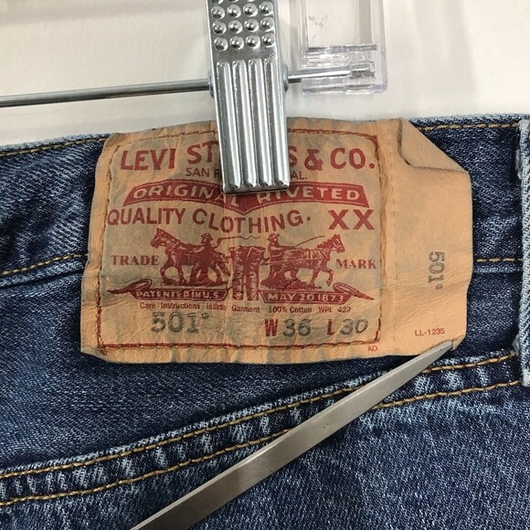 Vintage Levis Men's 501 Jeans Size 36X30 Straight Button Fly Blue Denim Ranch - Picture 7 of 9